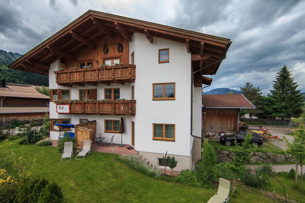 Ferienwohnungen Bauernhof Andreas Kleiner Tannheim Ruang foto